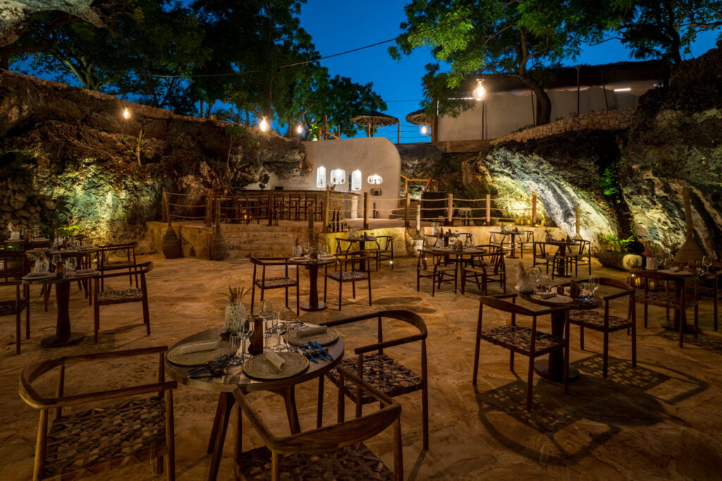 2.3 The Cave Restaurant_copy